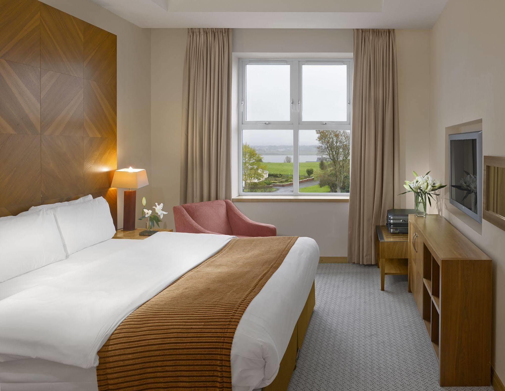 Radisson Blu Hotel & Spa, Sligo Dış mekan fotoğraf